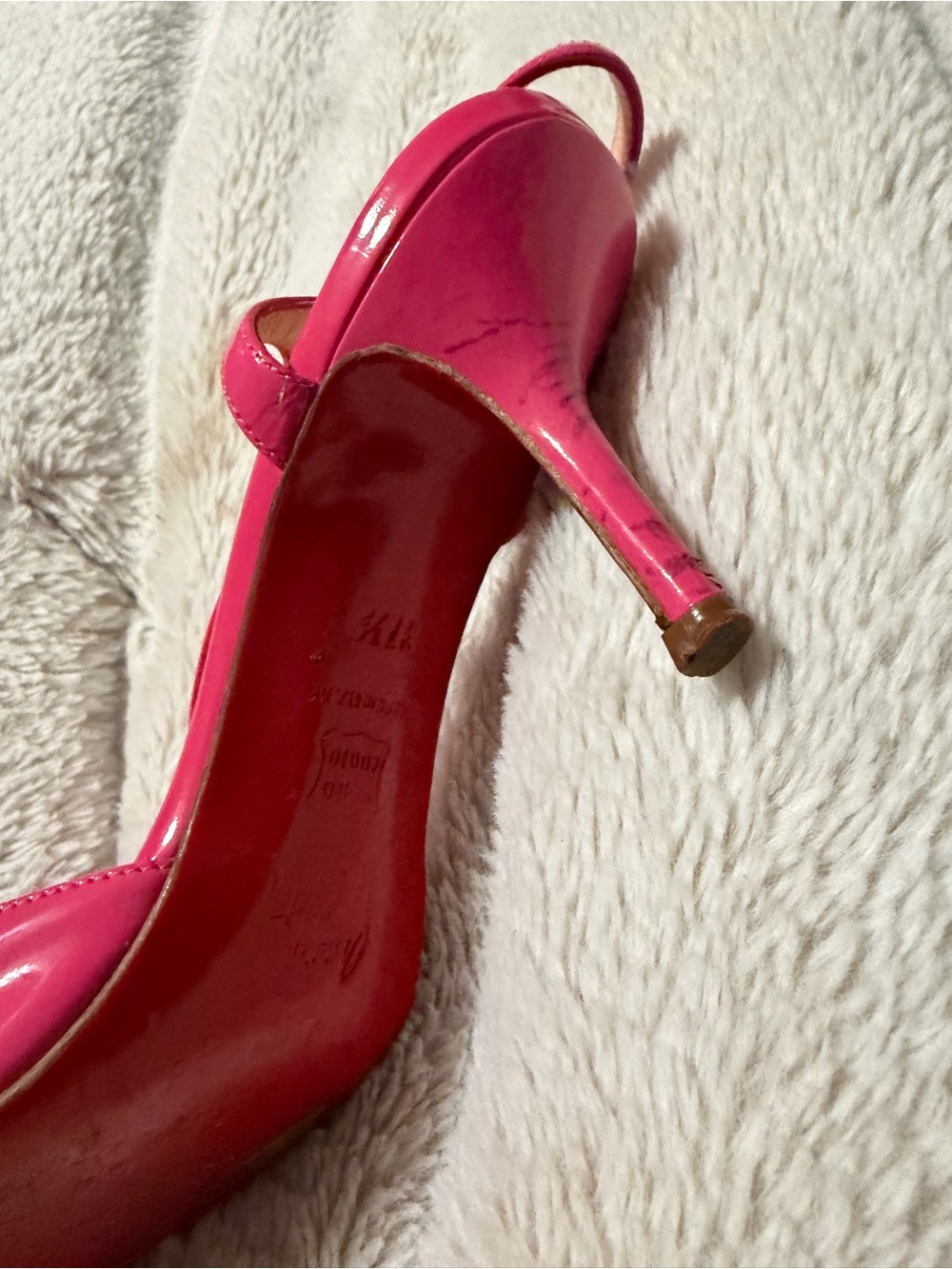 Gorgeous Christian Louboutin Red Heels - Picture 12 of 13